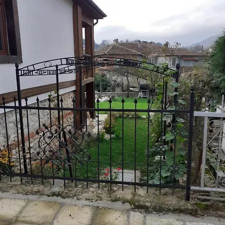 ゲストハウス Guest House Malko Turnovo