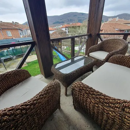 Guest House Malko Turnovo Gæstehus *